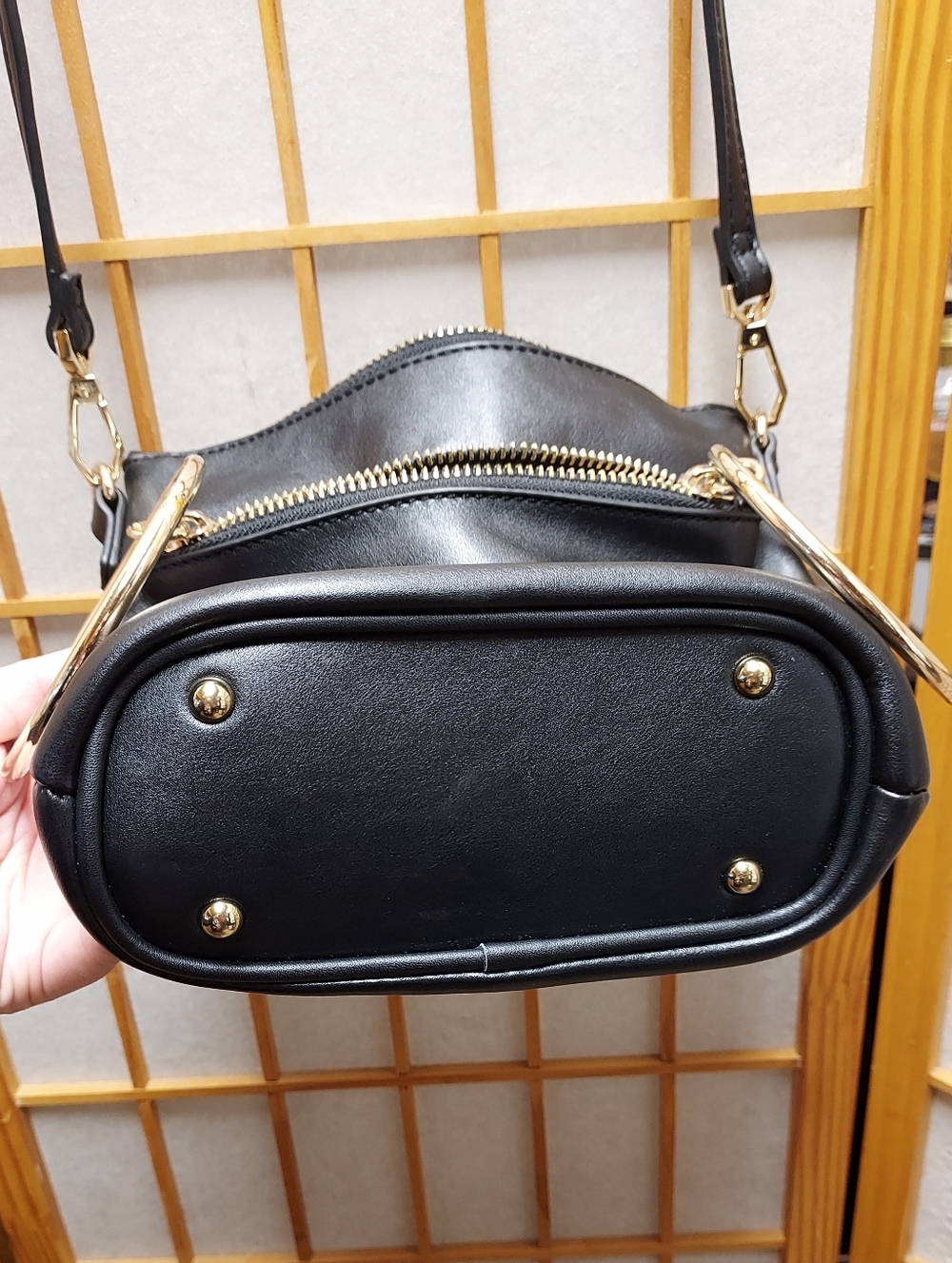 🖤 FOXBLOOD IZZY & ALI Ring Bucket crossbody clutch Vegan removable straps Purse - Picture 7 of 8